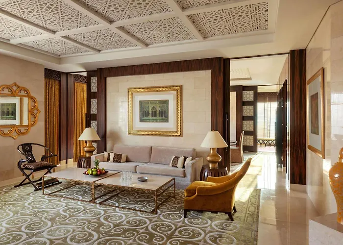 Hotel boutique: Raffles Dubai
