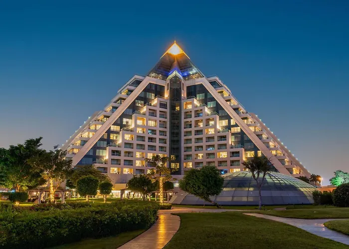 Raffles Romantik Hotel