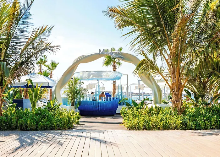  Radisson Beach Palm Jumeirah